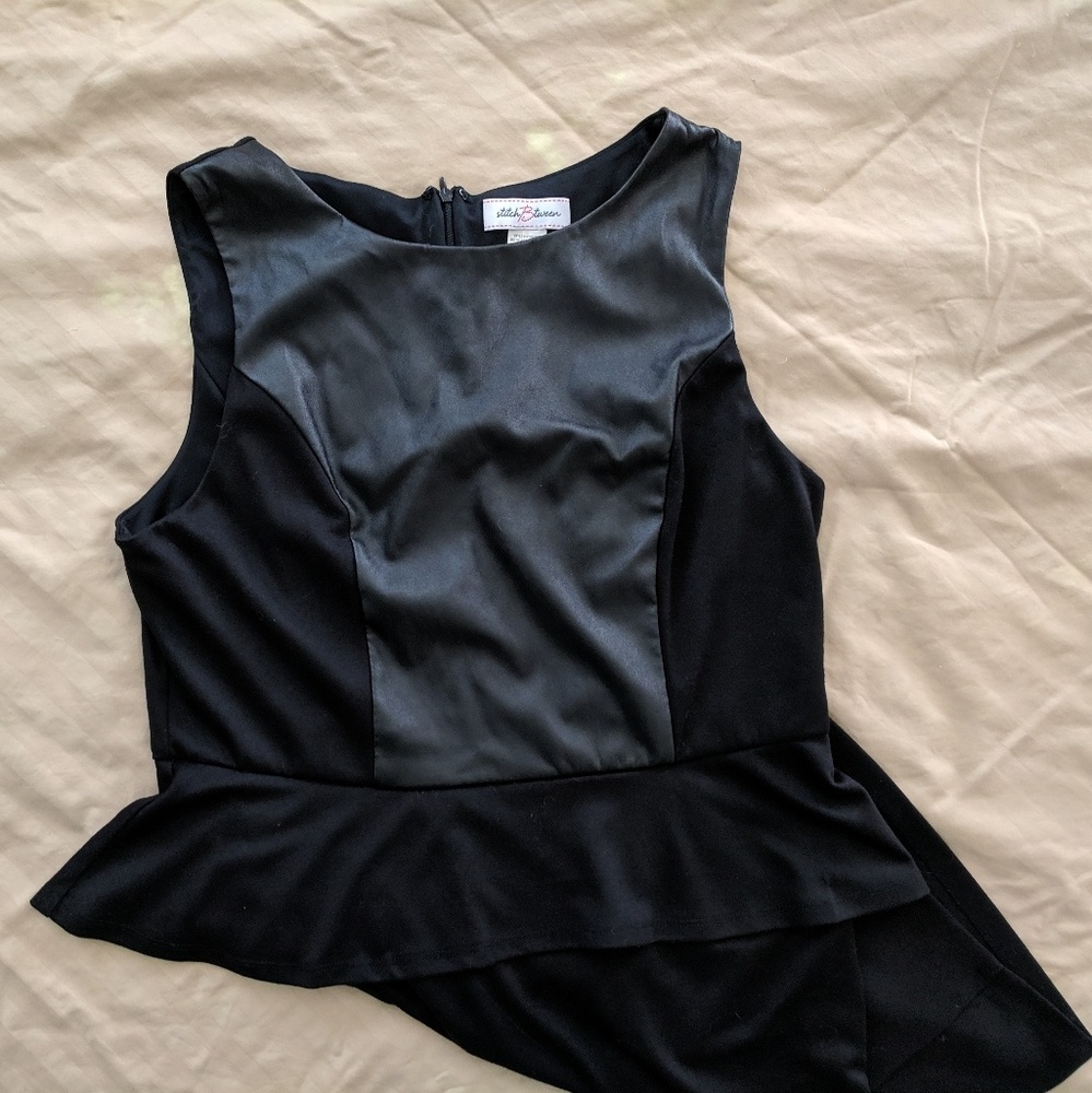 Sleeveless peplum dress